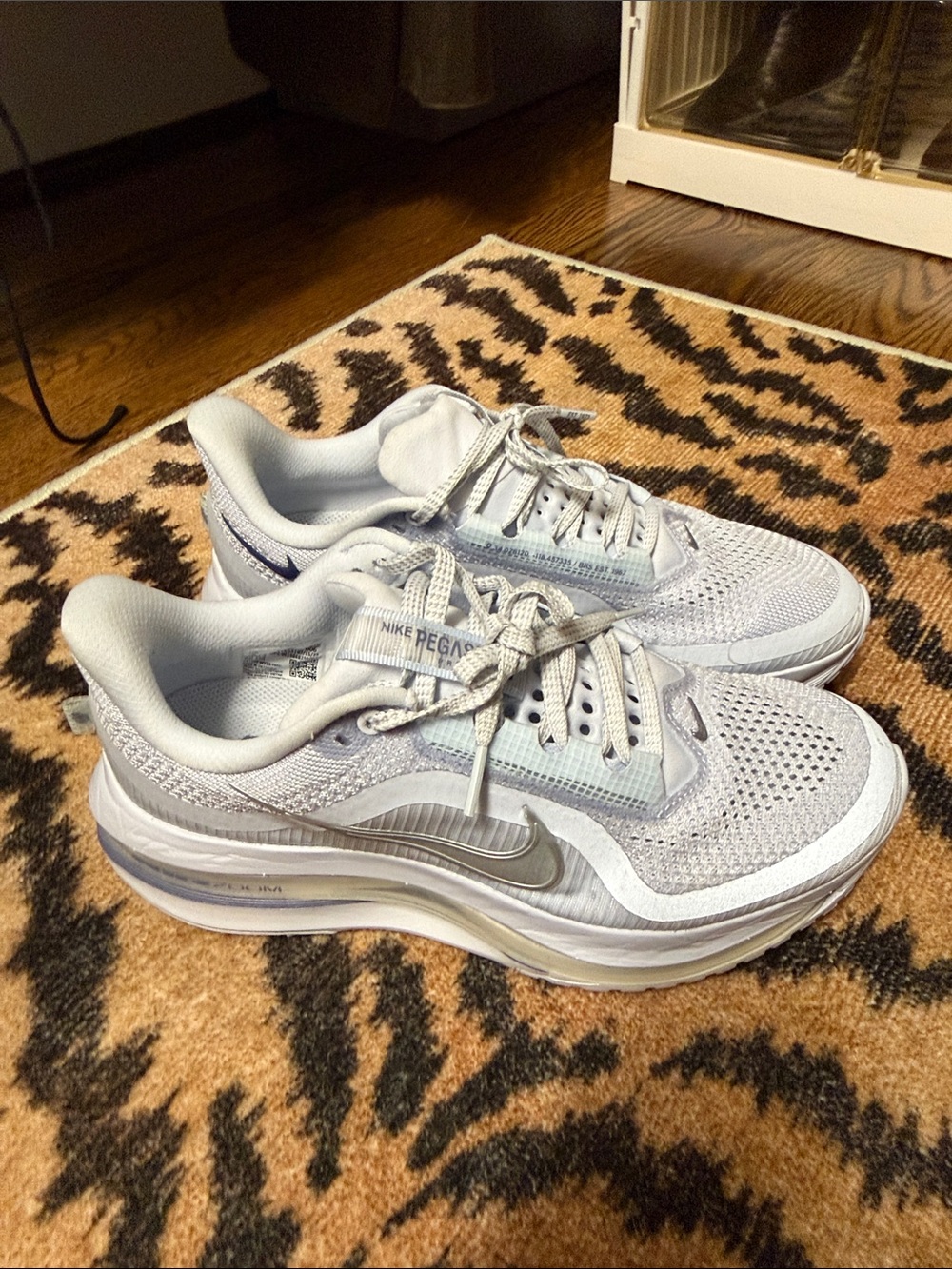 Nike Women's Light Gray and Silver Running Sneakers - Nike Pegasus